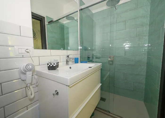 Magia לינה וארוחת בוקר אגרופולי