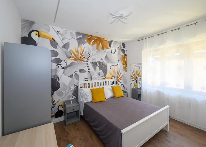 לינה וארוחת בוקר Magia אגרופולי